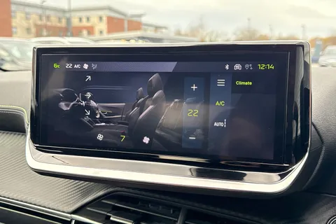 LY73TWV PEUGEOT 2008 1.2 PureTech GT EAT Euro 6 (s/s) 5dr Thumbnail #22