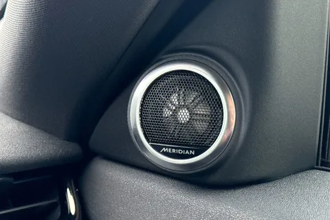 DP25CZL Land Rover Range Rover Evoque 2.0 D200 Dynamic SE 5dr Thumbnail #25