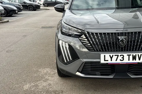 LY73TWV PEUGEOT 2008 1.2 PureTech GT EAT Euro 6 (s/s) 5dr Thumbnail #28