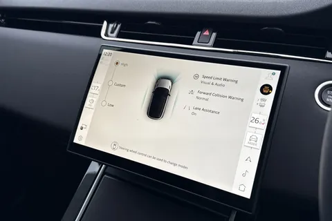 DP25CZL Land Rover Range Rover Evoque 2.0 D200 Dynamic SE 5dr Thumbnail #41