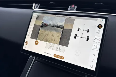 DP25CZL Land Rover Range Rover Evoque 2.0 D200 Dynamic SE 5dr Thumbnail #43