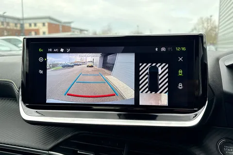 LY73TWV PEUGEOT 2008 1.2 PureTech GT EAT Euro 6 (s/s) 5dr Thumbnail #55