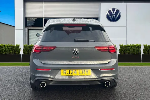 RJ24LRY Volkswagen Golf 2.0 TSI GTI 5dr DSG, LEATHER, PAN ROOF, DCC, REAR CAMERA, 19' ALLOYS Thumbnail #5