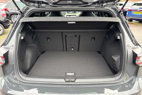 CX75SPV Volkswagen Golf 2.0 TDI 150 Black Edition 5dr DSG⭐ Leather, Sunroof, DCC, Heads Up⭐ Thumbnail #7