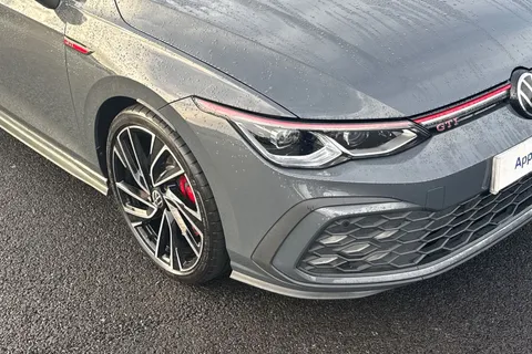 RJ24LRY Volkswagen Golf 2.0 TSI GTI 5dr DSG, LEATHER, PAN ROOF, DCC, REAR CAMERA, 19' ALLOYS Thumbnail #10