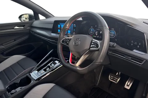 RJ24LRY Volkswagen Golf 2.0 TSI GTI 5dr DSG, LEATHER, PAN ROOF, DCC, REAR CAMERA, 19' ALLOYS Thumbnail #15