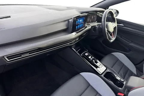 RJ24LRY Volkswagen Golf 2.0 TSI GTI 5dr DSG, LEATHER, PAN ROOF, DCC, REAR CAMERA, 19' ALLOYS Thumbnail #16