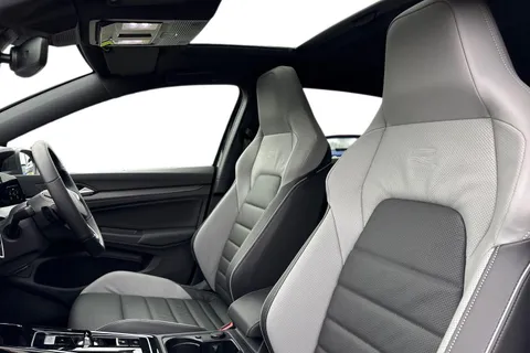 CX75SPV Volkswagen Golf 2.0 TDI 150 Black Edition 5dr DSG⭐ Leather, Sunroof, DCC, Heads Up⭐ Thumbnail #16