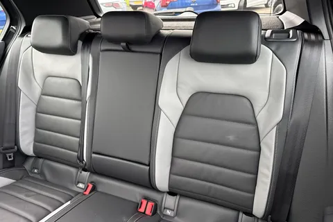 CX75SPV Volkswagen Golf 2.0 TDI 150 Black Edition 5dr DSG⭐ Leather, Sunroof, DCC, Heads Up⭐ Thumbnail #19