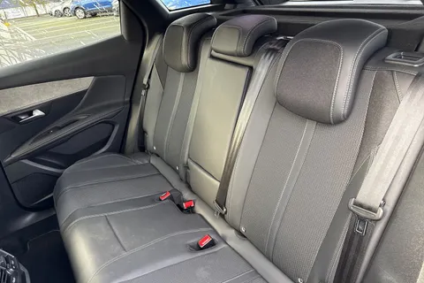 NJ24PHA PEUGEOT 3008 1.6 14.2kWh GT e-EAT Euro 6 (s/s) 5dr Thumbnail #19