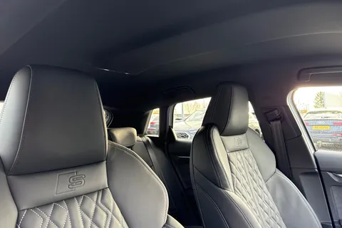 DX75UBC Audi A3 S3 TFSI Quattro 333 Black Edition 5dr S Tronic Thumbnail #24