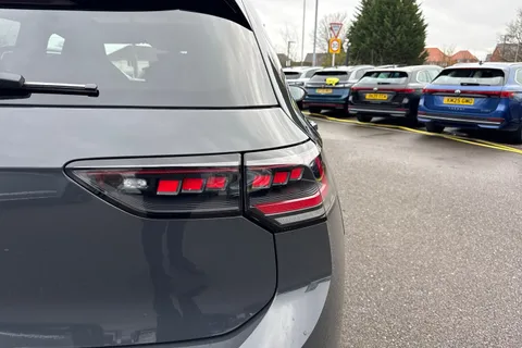 CX75SPV Volkswagen Golf 2.0 TDI 150 Black Edition 5dr DSG⭐ Leather, Sunroof, DCC, Heads Up⭐ Thumbnail #26