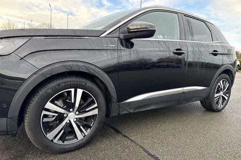 NJ24PHA PEUGEOT 3008 1.6 14.2kWh GT e-EAT Euro 6 (s/s) 5dr Thumbnail #29