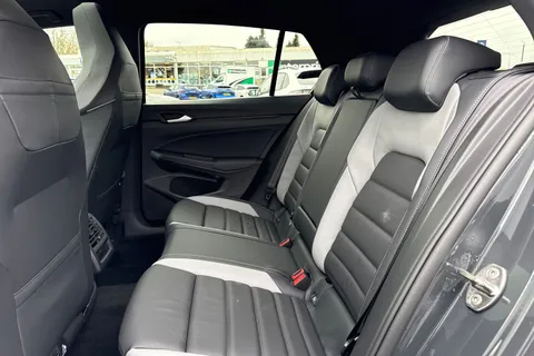 CX75SPV Volkswagen Golf 2.0 TDI 150 Black Edition 5dr DSG⭐ Leather, Sunroof, DCC, Heads Up⭐ Thumbnail #33