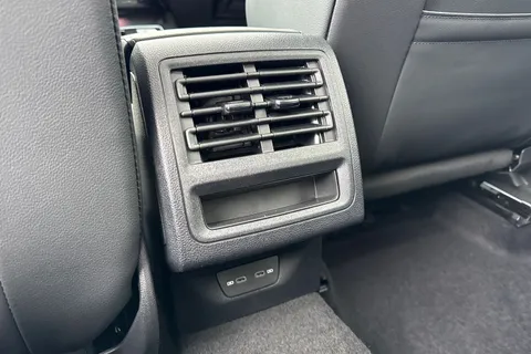 CX75SPV Volkswagen Golf 2.0 TDI 150 Black Edition 5dr DSG⭐ Leather, Sunroof, DCC, Heads Up⭐ Thumbnail #35