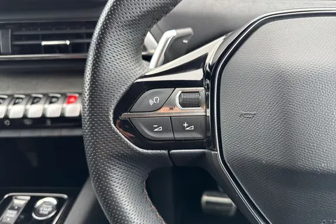 NJ24PHA PEUGEOT 3008 1.6 14.2kWh GT e-EAT Euro 6 (s/s) 5dr Thumbnail #40