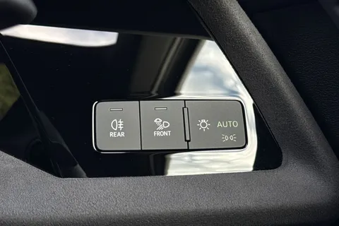 DX75UBC Audi A3 S3 TFSI Quattro 333 Black Edition 5dr S Tronic Thumbnail #40