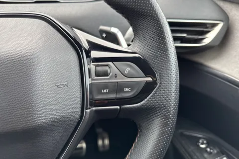NJ24PHA PEUGEOT 3008 1.6 14.2kWh GT e-EAT Euro 6 (s/s) 5dr Thumbnail #41