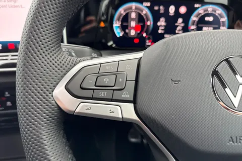 CX75SPV Volkswagen Golf 2.0 TDI 150 Black Edition 5dr DSG⭐ Leather, Sunroof, DCC, Heads Up⭐ Thumbnail #41