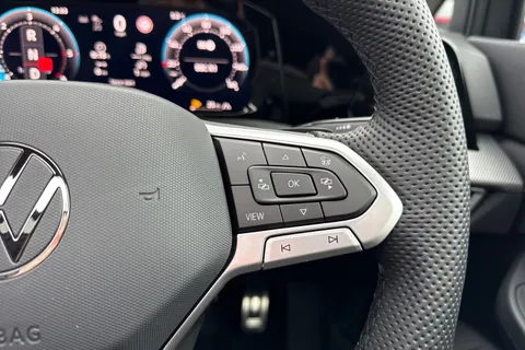 CX75SPV Volkswagen Golf 2.0 TDI 150 Black Edition 5dr DSG⭐ Leather, Sunroof, DCC, Heads Up⭐ Thumbnail #42