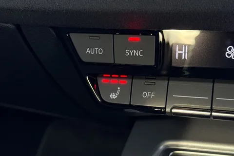 DX75UBC Audi A3 S3 TFSI Quattro 333 Black Edition 5dr S Tronic Thumbnail #49