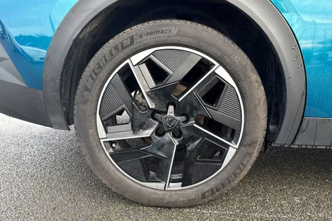 10 of 66 for PEUGEOT 408 1.2 PureTech GT Fastback EAT Euro 6 (s/s) 5dr