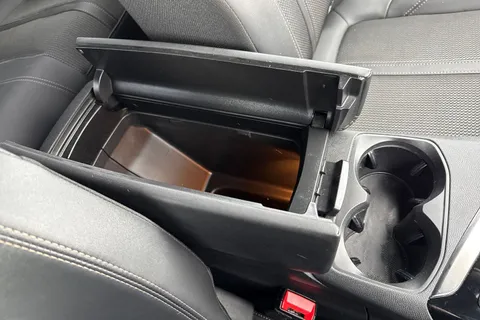 NJ24PHA PEUGEOT 3008 1.6 14.2kWh GT e-EAT Euro 6 (s/s) 5dr Thumbnail #60