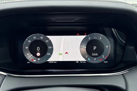 17 of 41 for Land Rover Range Rover Evoque 2.0 D200 Autobiography 5dr