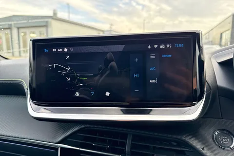 DU74RVL PEUGEOT 208 1.2 HYBRID GT e-DSC6 Euro 6 (s/s) 5dr Thumbnail #22