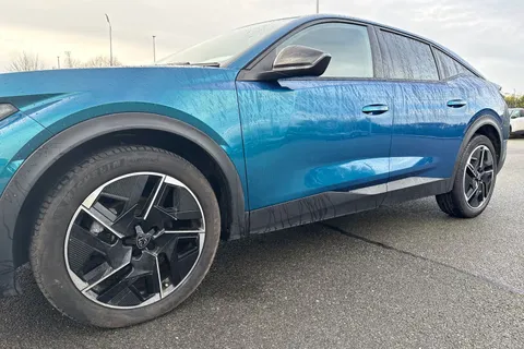 27 of 66 for PEUGEOT 408 1.2 PureTech GT Fastback EAT Euro 6 (s/s) 5dr