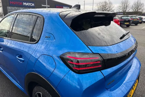 DU74RVL PEUGEOT 208 1.2 HYBRID GT e-DSC6 Euro 6 (s/s) 5dr Thumbnail #31