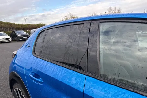 DU74RVL PEUGEOT 208 1.2 HYBRID GT e-DSC6 Euro 6 (s/s) 5dr Thumbnail #36