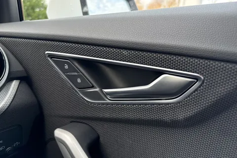 LN75KXL Audi Q2 Sport 30 TFSI  116 PS 6-speed Thumbnail #40