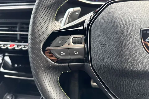 DU74RVL PEUGEOT 208 1.2 HYBRID GT e-DSC6 Euro 6 (s/s) 5dr Thumbnail #39