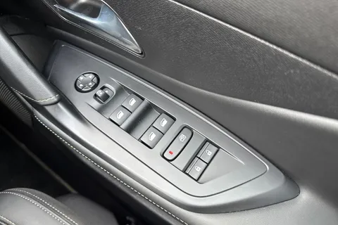 40 of 66 for PEUGEOT 408 1.2 PureTech GT Fastback EAT Euro 6 (s/s) 5dr