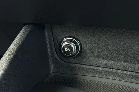 LN75KXL Audi Q2 Sport 30 TFSI  116 PS 6-speed Thumbnail #47