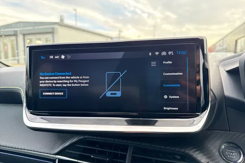 DU74RVL PEUGEOT 208 1.2 HYBRID GT e-DSC6 Euro 6 (s/s) 5dr Thumbnail #46