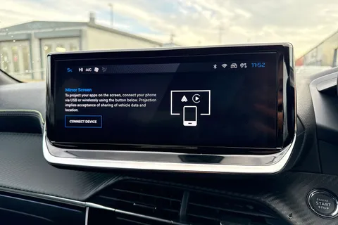 DU74RVL PEUGEOT 208 1.2 HYBRID GT e-DSC6 Euro 6 (s/s) 5dr Thumbnail #47