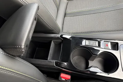 DU74RVL PEUGEOT 208 1.2 HYBRID GT e-DSC6 Euro 6 (s/s) 5dr Thumbnail #57