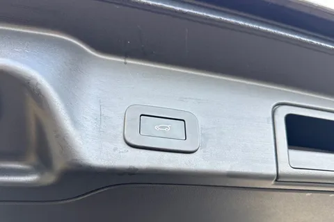 KO74EZZ Land Rover Range Rover Evoque 2.0 D200 Autobiography 5dr Thumbnail #34