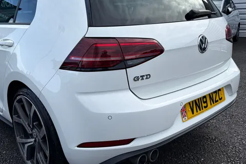 7 of 53 for Volkswagen Golf 2.0 TDI GTD DSG Euro 6 (s/s) 5dr