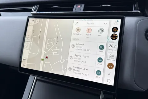 12 of 40 for Land Rover Range Rover Velar 2.0 D200 Dynamic SE 5dr