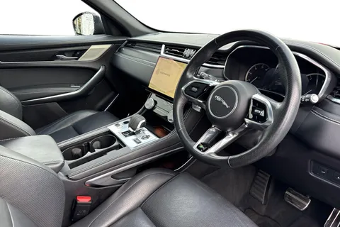 BP72MYY Jaguar F-Pace 2.0 D200 MHEV R-Dynamic Black Auto AWD Euro 6 (s/s) 5dr Thumbnail #14