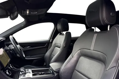 BP72MYY Jaguar F-Pace 2.0 D200 MHEV R-Dynamic Black Auto AWD Euro 6 (s/s) 5dr Thumbnail #16