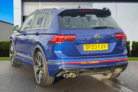 DF23CUV Volkswagen Tiguan 2.0 TSI 320 4Motion R 5dr DSG **PAN ROOF + WINTER PACK** Thumbnail #2