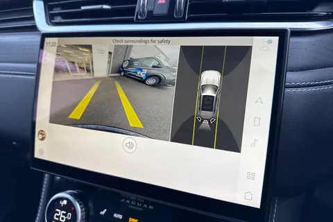 BP72MYY Jaguar F-Pace 2.0 D200 MHEV R-Dynamic Black Auto AWD Euro 6 (s/s) 5dr Thumbnail #48