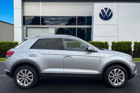 3 of 42 for VOLKSWAGEN T-ROC 1.5 TSI Style 5dr DSG