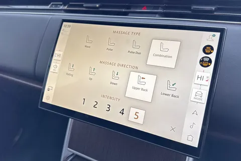 47 of 50 for Land Rover Range Rover 3.0 P550e 38.2kWh Autobiography SUV 5dr Petrol Plug-in Hybrid Auto 4WD Euro 6 (s/s) (550 ps)