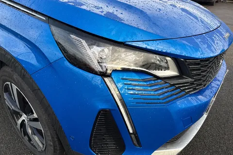 8 of 66 for PEUGEOT 3008 1.6 13.2kWh GT e-EAT Euro 6 (s/s) 5dr