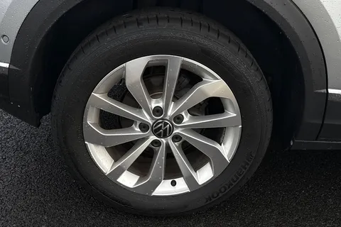 11 of 42 for VOLKSWAGEN T-ROC 1.5 TSI Style 5dr DSG